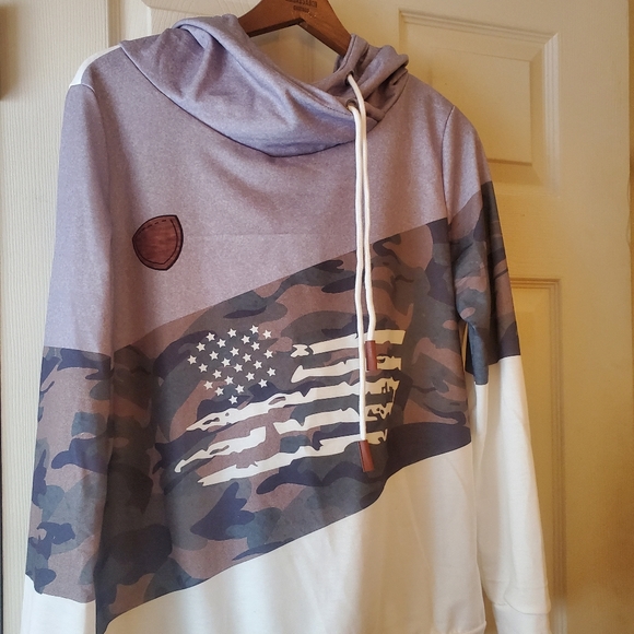 NWOT! Pura Vida Camo Flag Hooded pullover sz Lg - Picture 5 of 6